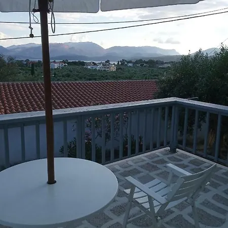 Semesterbostad Blackmountain Sea Spot Mavrovoúnion