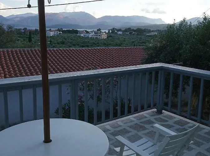 Vakantiehuis Blackmountain Sea Spot Mavrovoúnion